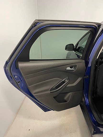 Ford Focus 21 of 30