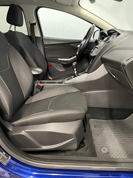 Ford Focus 13 of 30
