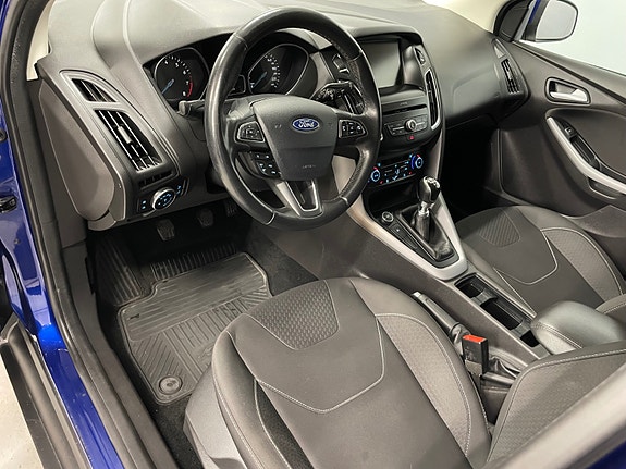 Ford Focus 24 of 30