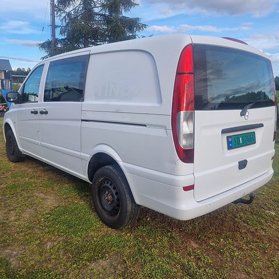 Mercedes-Benz Viano 26 of 27