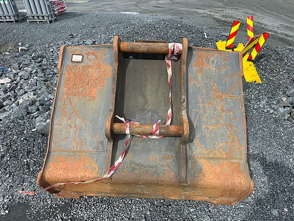 Hitachi ZX225USLC-3B med opplegg for tunnel-/gruvedrift 19 of 30