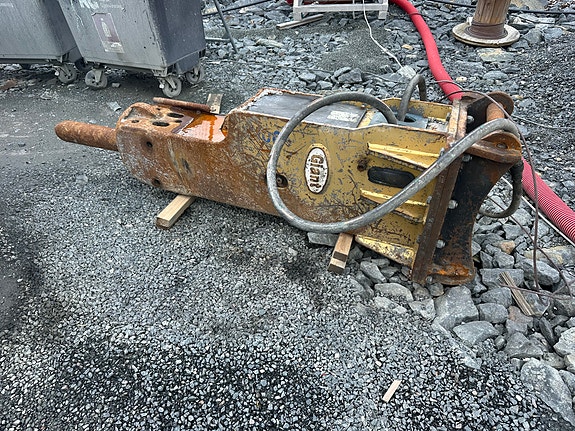 Hitachi ZX225USLC-3B med opplegg for tunnel-/gruvedrift 23 of 30