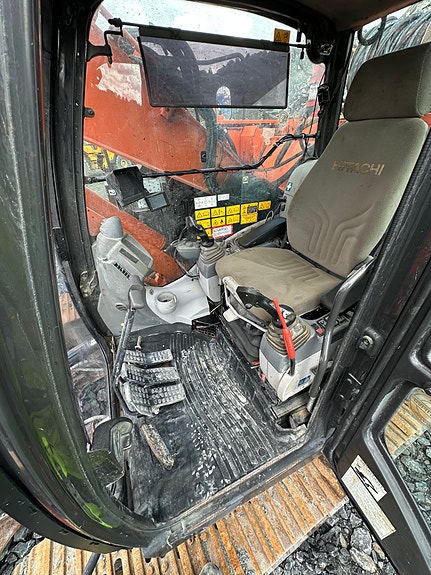 Hitachi ZX225USLC-3B med opplegg for tunnel-/gruvedrift 15 of 30