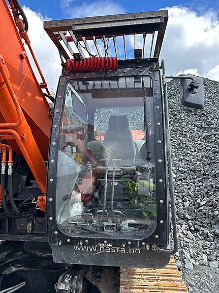 Hitachi ZX225USLC-3B med opplegg for tunnel-/gruvedrift 11 of 30