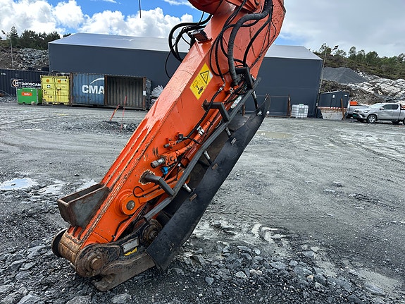 Hitachi ZX225USLC-3B med opplegg for tunnel-/gruvedrift 25 of 30