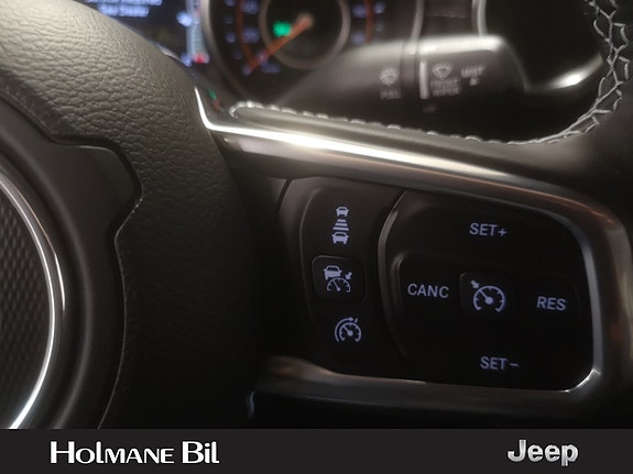 Jeep Gladiator 11 of 30