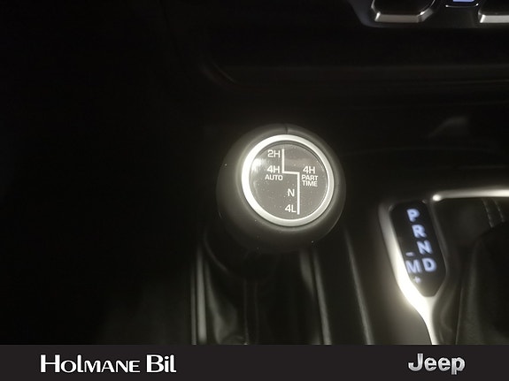 Jeep Gladiator 15 of 30