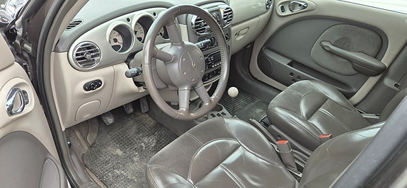Chrysler PT Cruiser 13 of 28