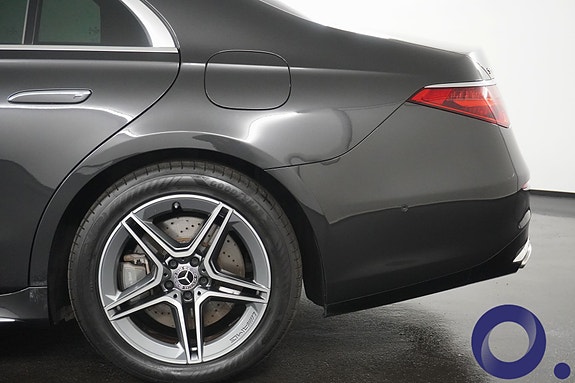 Mercedes-Benz S580 e 7 of 30
