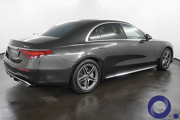 Mercedes-Benz S580 e 10 of 30