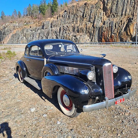 Cadillac LaSalle 4 of 5