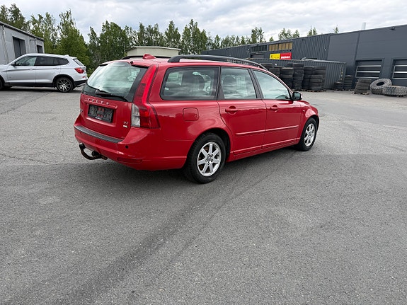 Volvo V50 5 of 13