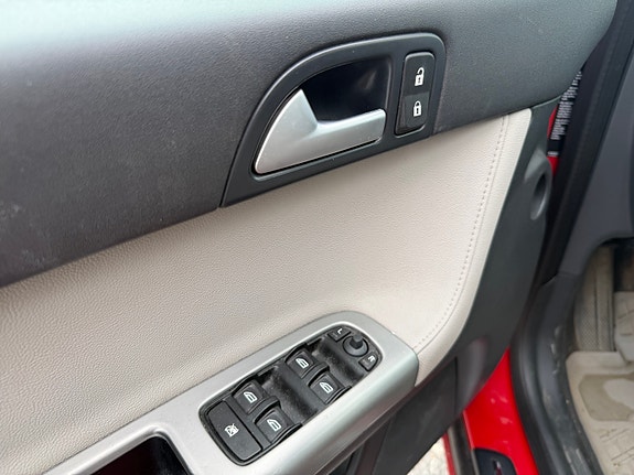 Volvo V50 12 of 13
