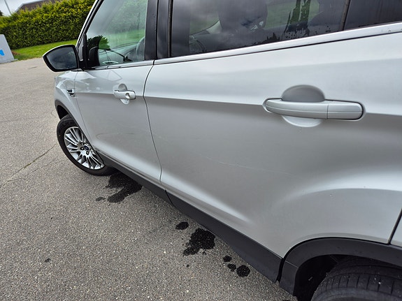 Ford Kuga 3 of 30