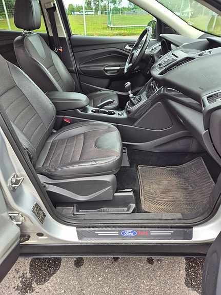 Ford Kuga 20 of 30