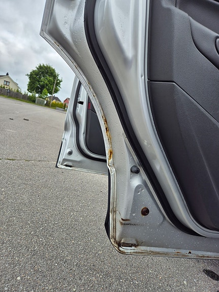Ford Kuga 25 of 30