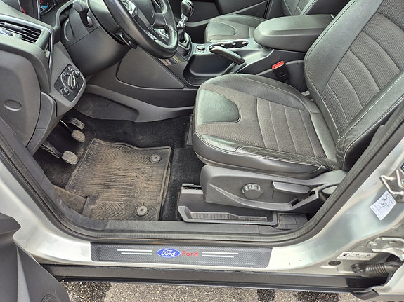 Ford Kuga 15 of 30