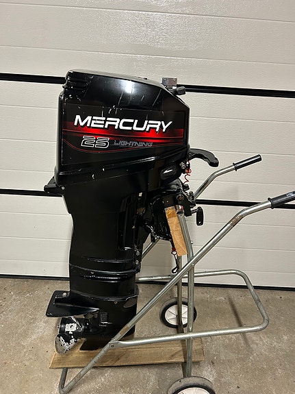 Mercury Lightning 25 hk 3 sylindret sjelden sjanse! Samlerobjekt! Råsprek! 2 of 20