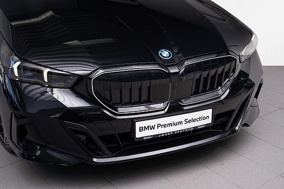 BMW 550e 4 of 30
