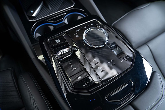 BMW 550e 15 of 30