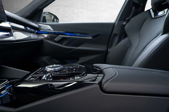 BMW 550e 22 of 30