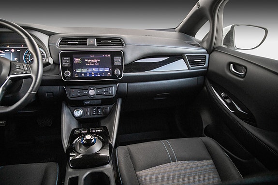 Nissan Leaf 14 of 20
