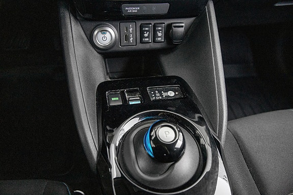 Nissan Leaf 12 of 20
