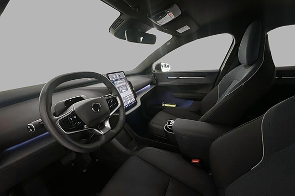 Volvo EX30 12 of 23