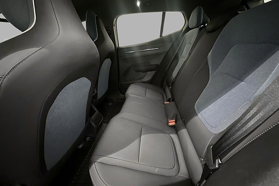 Volvo EX30 20 of 23