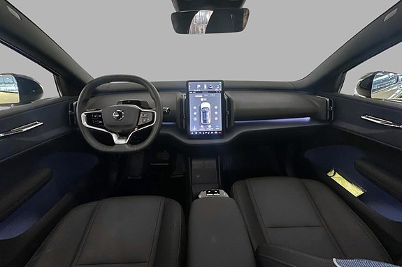 Volvo EX30 18 of 23