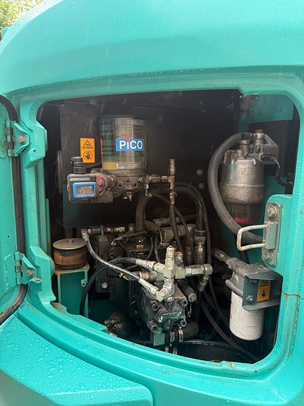 Kobelco SK75SR-3E 10 of 14