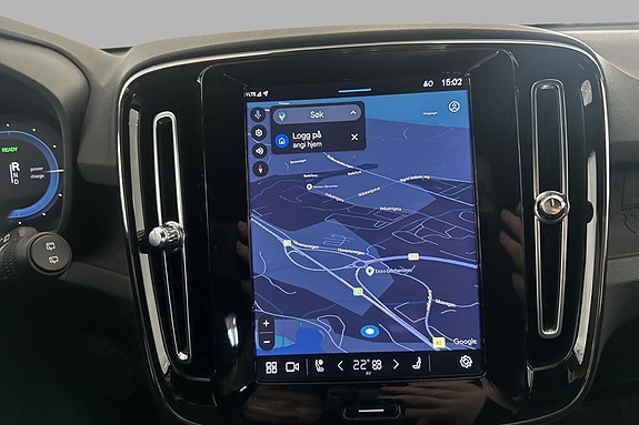 Volvo XC40 14 of 24