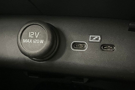 Volvo C40 15 of 24