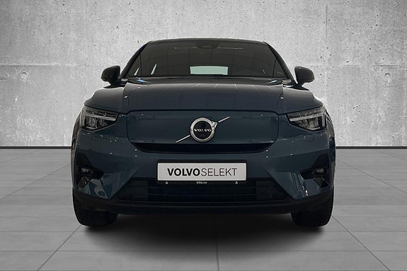Volvo C40 3 of 24