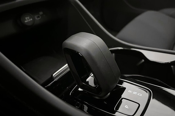Volvo C40 11 of 25