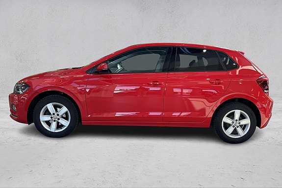 Volkswagen Polo 2 of 5