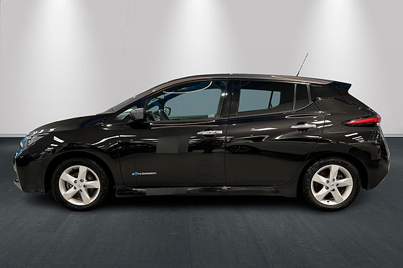 Nissan Leaf 2 of 5