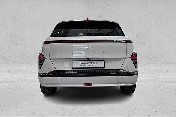 Hyundai Kona 4 of 5