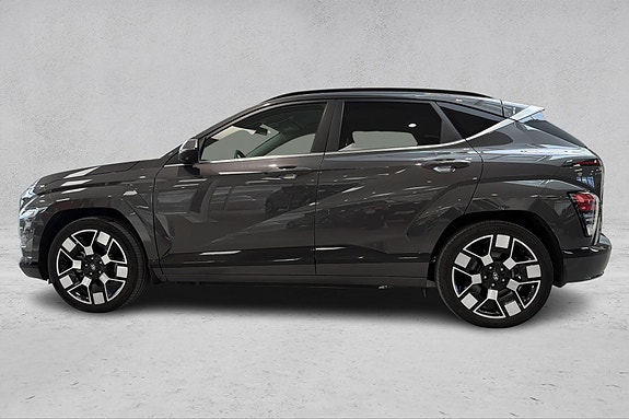 Hyundai Kona 2 of 5