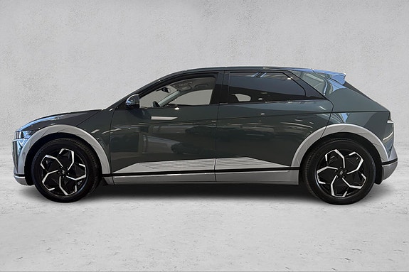 Hyundai Ioniq 5 2 of 5