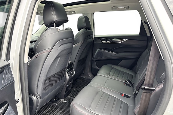 Maxus Euniq 6 12 of 20