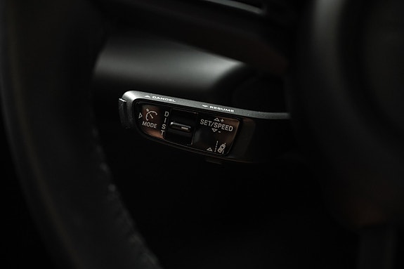 Porsche Macan 25 of 30