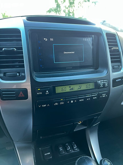 Toyota Land Cruiser 11 of 13