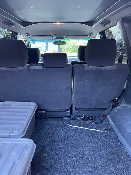 Toyota Land Cruiser 13 of 13