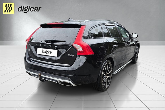 Volvo V60 4 of 5