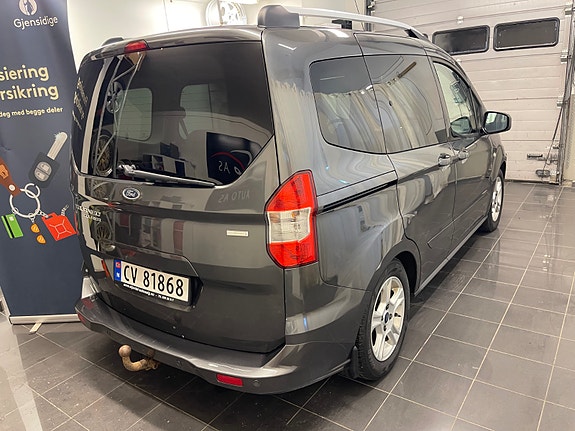 Ford Tourneo Courier 10 of 22