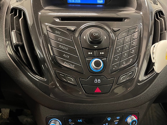 Ford Tourneo Courier 15 of 22