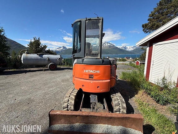 Hitachi ZX30U-2 CLR Gravemaskin - 2 Skuffer - 5084 Timer 4 of 5