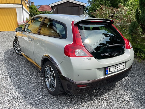 Volvo C30 3 of 5