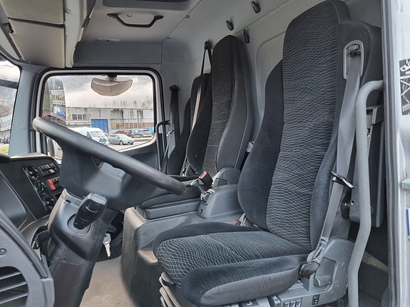 Mercedes-Benz Atego 818 4 of 4